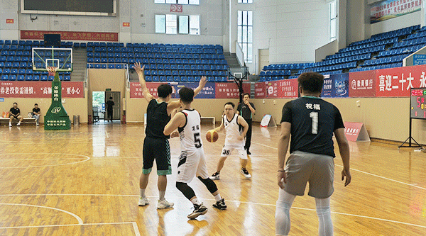 1699953592526211.gif 01.gif